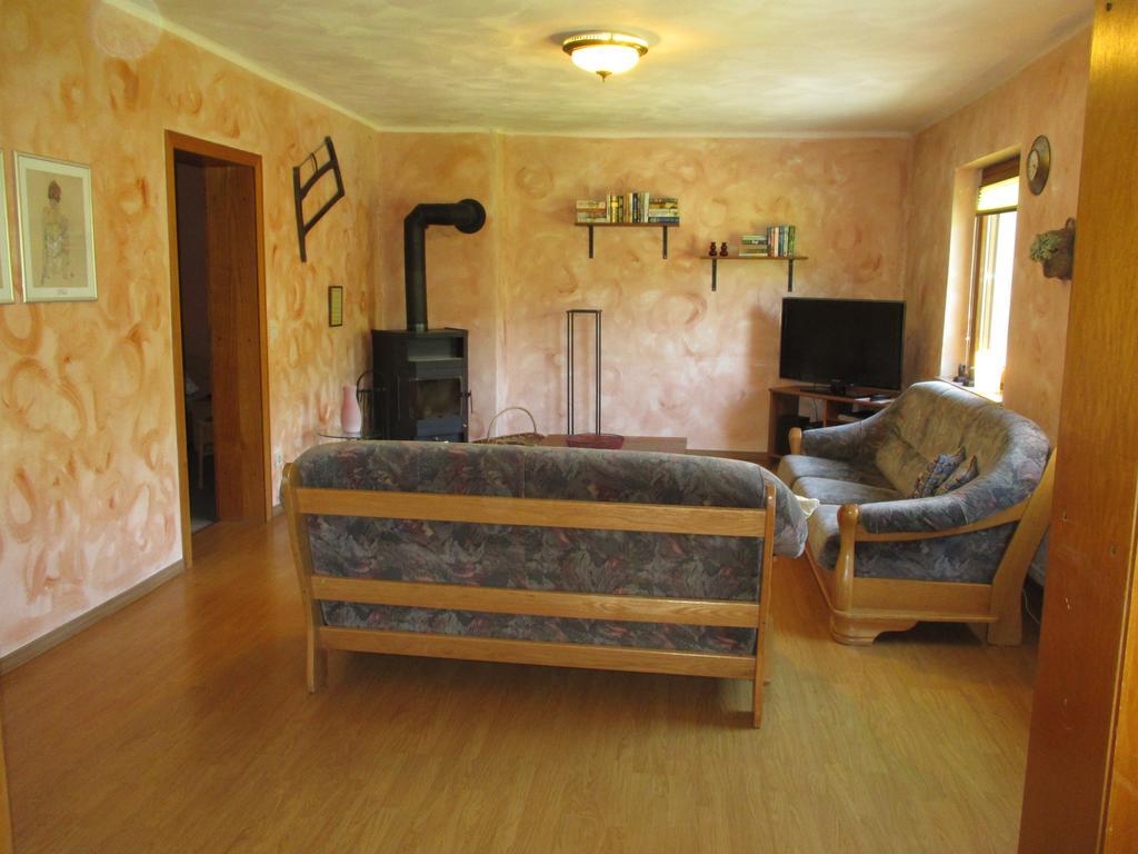 Hotel Altes Zollhaus Naehe Luxemburg à Ammeldingen an der Our Extérieur photo